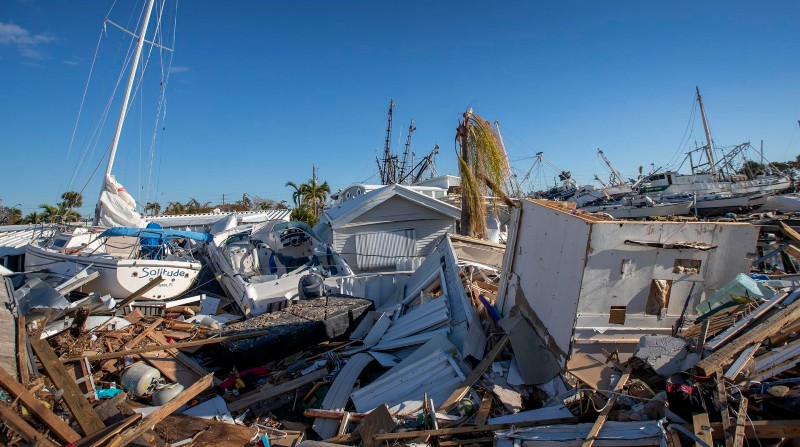 Vista del parque móvil de la bahía en la isla de San Carlos tras el paso del huracán Ian, en Fort Myers Beach, Florida (EE.UU.), este 2 de octubre de 2022. Foto: EFE