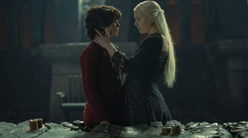 Los actores Elliot Grihault y Emma D'Arcy durante una escena del capítulo número 10 de la serie ‘House of the Dragon’. Foto: imdb.com