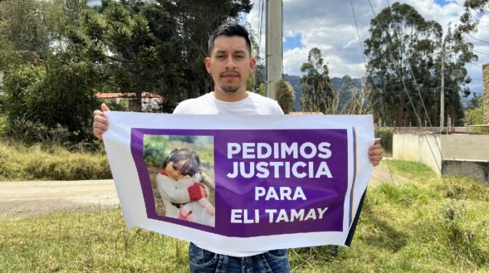 Jonathan Tamay, de 26 años, es cuencano y bachiller. Una hermana lo ayuda en los trámites por el caso. Foto: Lineida Castillo / EL COMERCIO.