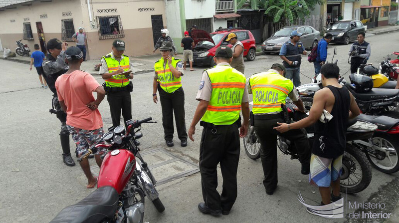 Militares y policías se han mantenido en las calles de Guayaquil, Durán y Samborondón por cuatro meses. Foto: ministerio de Gobierno