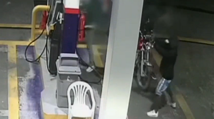 Guardia frusta intento de asalto en una gasolinera en Guayaquil
