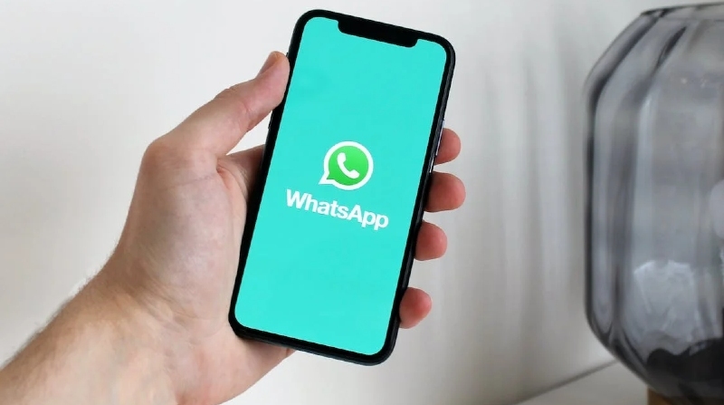 WhatsApp presentará tres nuevas funciones, como Stickers en 3D, publicidad de Facebook y encuestas para los chats. Foto: Pexels.