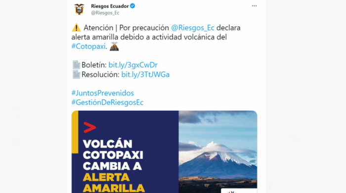 La noche del 22 de octubre de 2022, el Servicio de Gestión de Riesgos emitió la alerta amarilla por el volcán Cotopaxi en las zonas del influencia del coloso. Foto: Twitter Riesgos Ecuador
