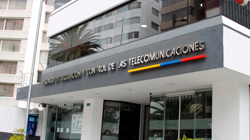 La SCPM recuerda la importancia de que Arcotel agilite la expedición del Reglamento de Mercados dispuesto por la Ley Orgánica de Telecomunicaciones. Foto: Arcotel