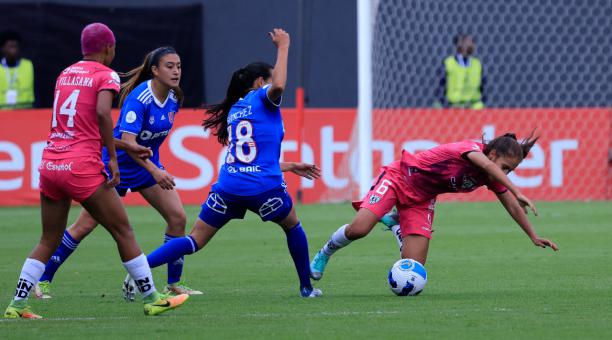 Dragonas IDV cayó ante la U de Chile en el estadio BG por la Libertadores Femenina 2022. Foto: Twitter @DragonasIDV.