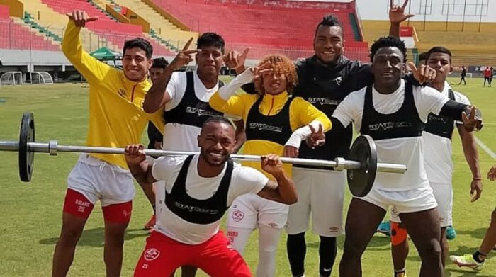 Los jugadores del Aucas son los principales candidatos para ganar la segunda fase de la LigaPro en Ecuador. Foto: Cortesía Aucas