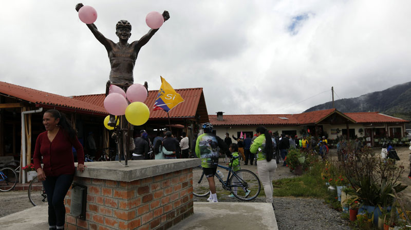 La casa de los padres de Richard Carapaz, en Carchi, es lugar de encuentro de los ciclistas. La Vuelta al Ecuador pasará cerca de ese lugar. Foto: Archivo / EL COMERCIO