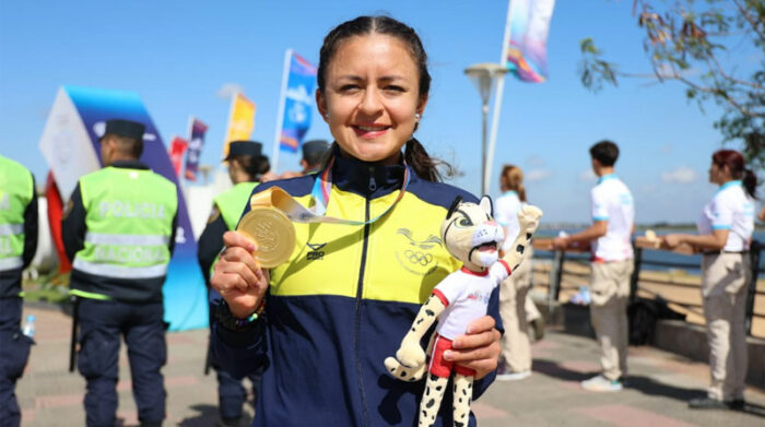 Glenda Morejón, campeona de los 20 km marcha en los Juegos Suramericanos Asunción 2022. Foto: Twitter @ECUADORolimpico