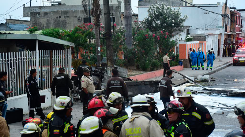 El siniestro de la avioneta dejó dos víctimas mortales y un herido. Foto: Enrique Pesantes / EL COMERCIO
