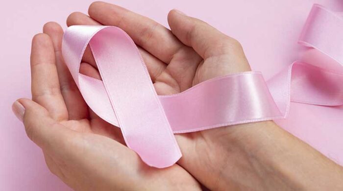 Imagen referencial. En el Ecuador, en promedio dos de cada 10 mujeres se realizan una mamografía. Foto: Freepik