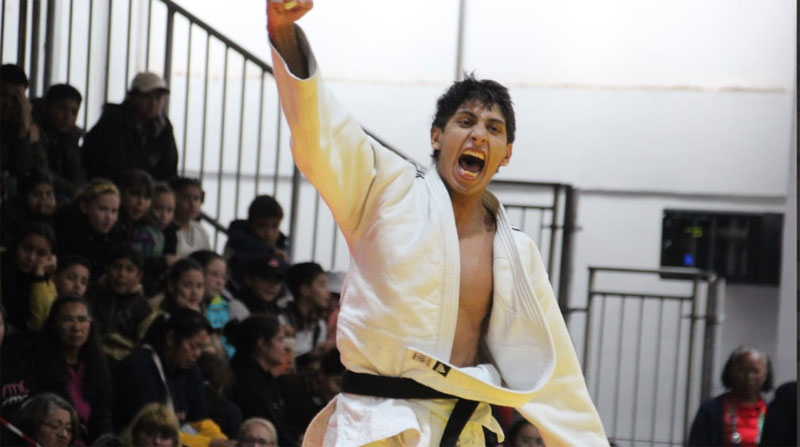 Juan Pablo Ayala ganó la medalla de oro en judo, en los Juegos Suramericanos Asunción 2022. Foto: Twitter @ECUADORolimpico