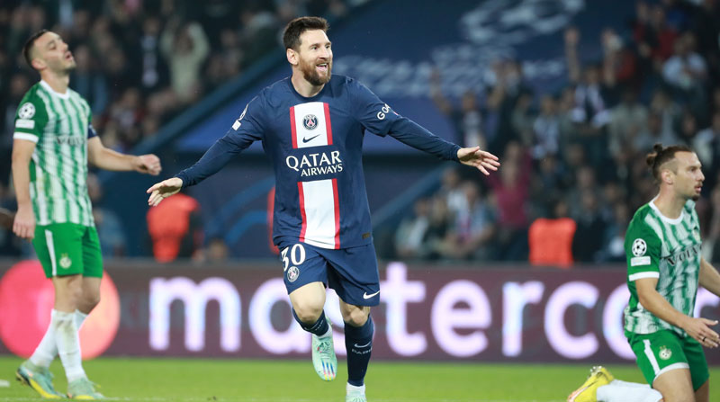 Lionel Messi festeja un gol en la UEFA Champions League, en el cotejo Paris Saint-Germain vs. Maccabi Haifa el 25 de octubre del 2022. Foto: EFE