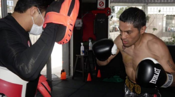 El boxeador ecuatoriano Paúl Hayo durante un entrenamiento. Foto: cortesía Jairo Hayo