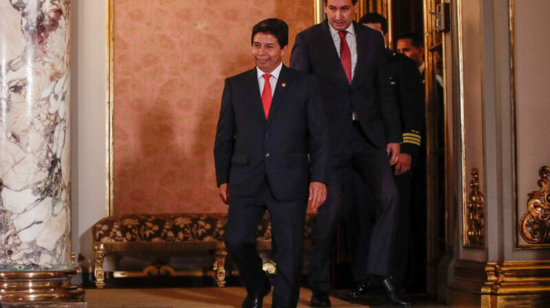 El presidente de Perú, Pedro Castillo, llega para reunirse con el secretario de Estado de EE.UU, Antony Blinken. Foto: EFE.