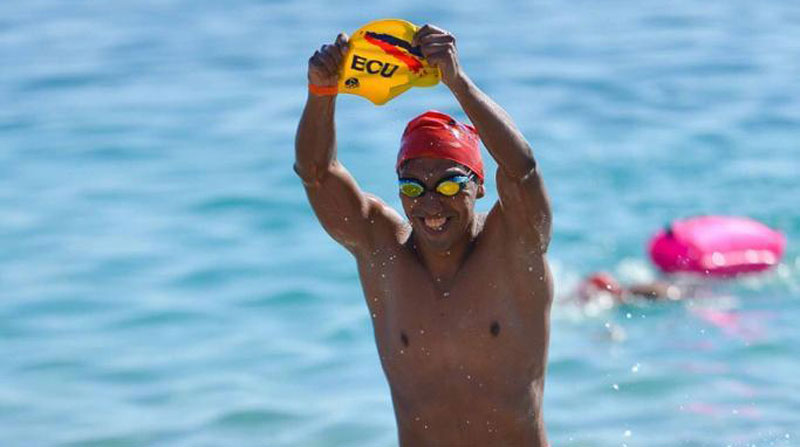 El ecuatoriano Pablo Peralta competirá en la maratón acuática en la final mundial Oceanman 2022 en Grecia. Foto: cortesía Pablo Peralta