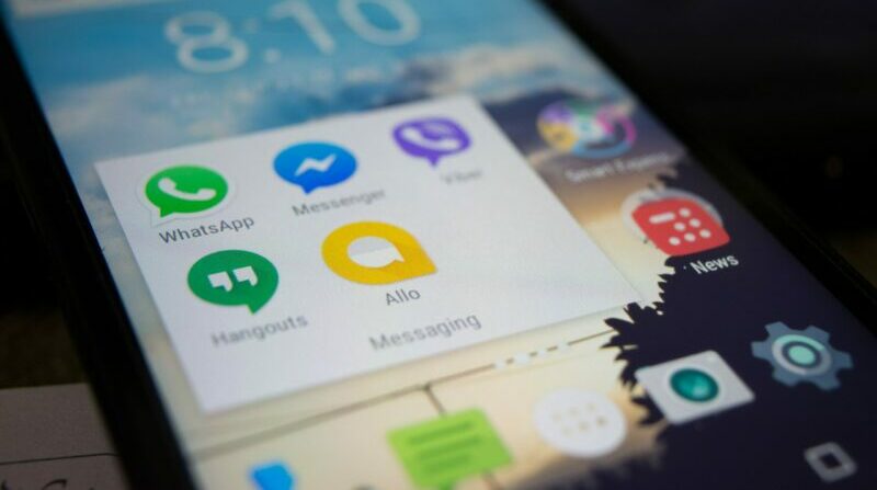 El virus robaría cuentas de WhatsApp y las añadiría a suscripciones fraudulentas de pago. Foto: Pexels.