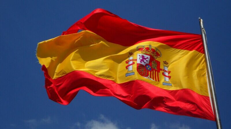 España cambió su ley para permitir la nacionalidad de personas y descendientes de exiliados. Foto: Pexels.