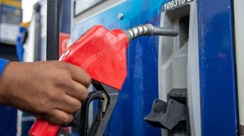 El subsidio a los combustibles dese ser estudiado, dice el FMI. Foto: Archivo/ EL COMERCIO
