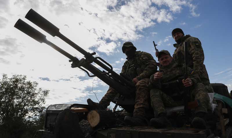 La Unión Europea pretende empezar a entrenar a los soldados ucranianos desde noviembre. Foto: EFE
