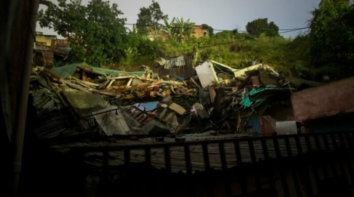Fotografía de escombros de casas derrumbadas, en Caracas (Venezuela). Foto: EFE.