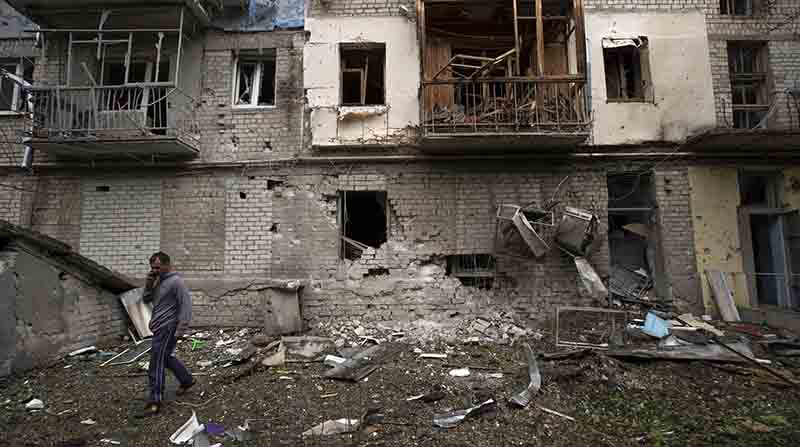 Imagen referencial. La cifra de muertos en un ataque ruso con misiles contra edificios residenciales en Vilnyansk, en la región de Zaporiyia, asciende ya a nueve. Foto: EFE