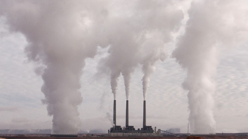Imagen referencial de las emisiones de CO2. Foto: Pixabay