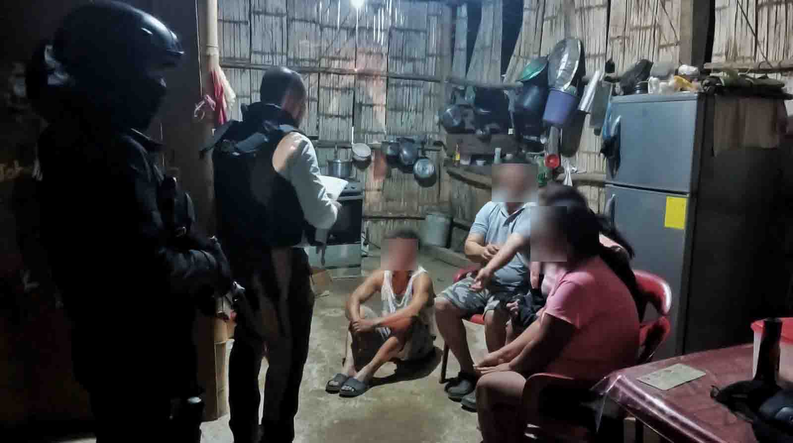 Siete personas fueron detenidas en siete allanamientos ejecutados en Paján, provincia de Manabí. Foto: Fiscalía