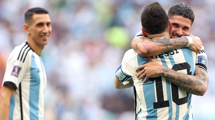 Fue temprano el gol de Lionel Messi. A los 10’, de penal, permitió que Argentina, al terminar el primer tiempo tena la ventaja de 1-0. Foto: Twitter FIFA