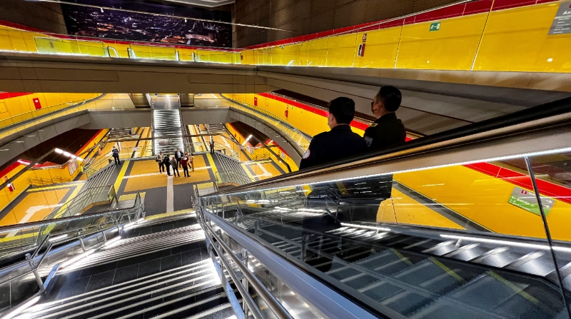 El sistema de recaudo en el Metro de Quito se está revisando constantemente para optimizar su funcionamiento en diciembre de 2022. Foto: Patricio Terán / EL COMERCIO