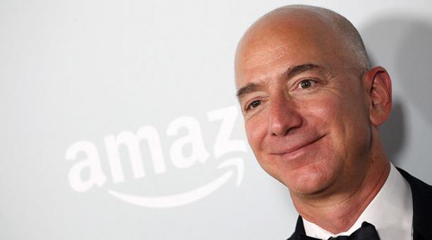 Jeff Bezos es considerado la cuarta persona más rica del mundo, según la revista Forbes. Foto: archivo / EFE