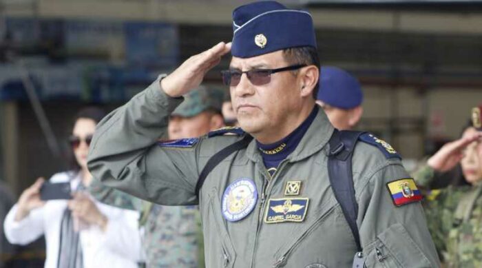 Imagen referencial. La Fuerza Aérea del Ecuador (FAE) inicio reclutamiento para aspirantes especialistas. Foto: Facebook FAE
