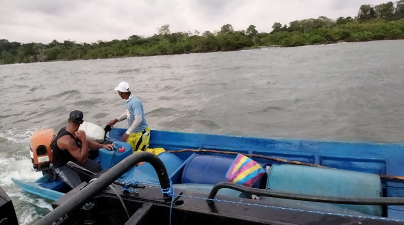 Imagen referencial. La joven economista fue secuestrada cuando se movilizaba en lancha. Foto: Armada del Ecuador
