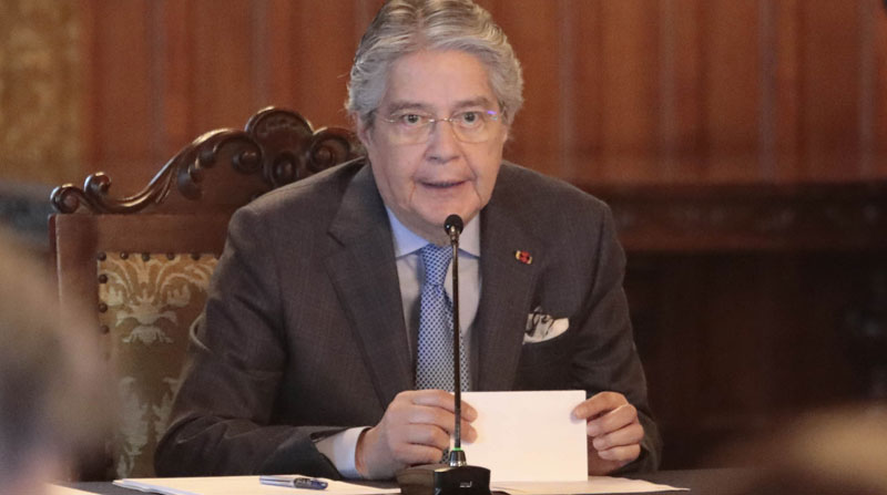 El presidente Guillermo Lasso firmó el decreto para convocar a la consulta popular. Foto: Flickr Presidencia
