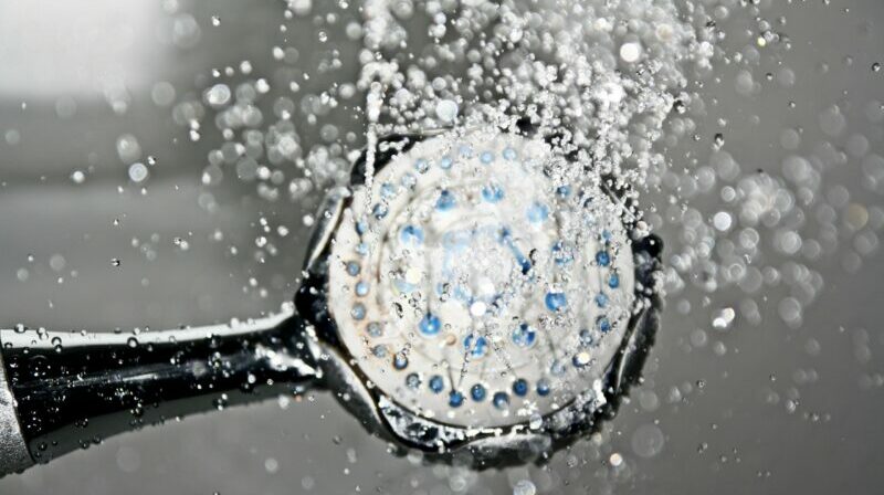 Imagen Referencial. Las duchas con agua a temperaturas mayores a 30 grados pueden ser muy perjudiciales. Foto: Pexels.