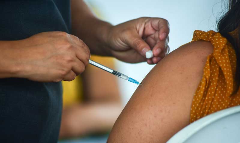 En Ecuador está activa la campaña de vacunación contra la influenza estacional. Foto: archivo / EL COMERCIO