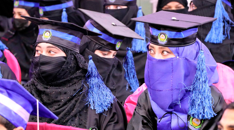 Desde su llegada al poder en agosto de 2021, el régimen talibán ha establecido una serie de restricciones a la población femenina. Foto: EFE
