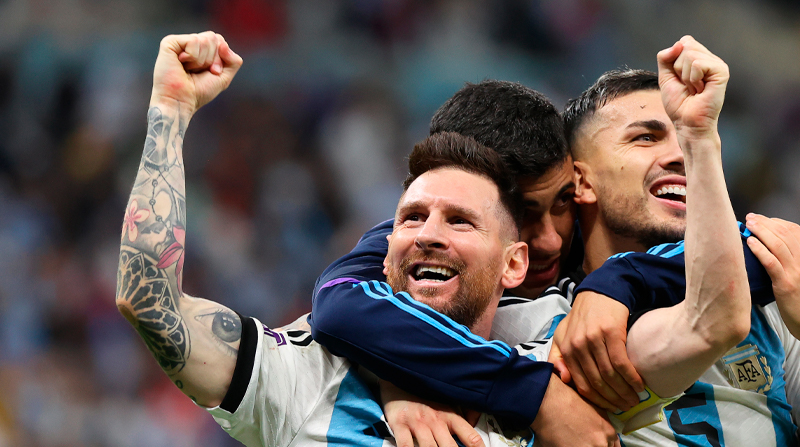 Argentina clasificó a las semifinales del Mundial de Qatar en la tanda de penales. Foto: EFE