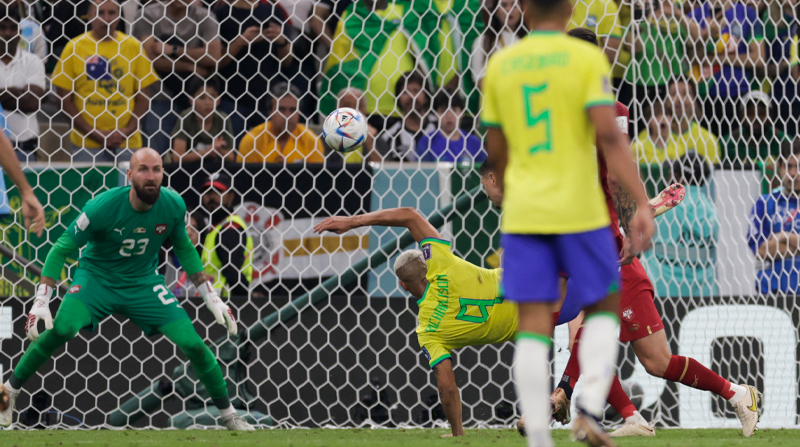 El tanto fue el primero de la selección de Brasil en la Copa del Mundo. Foto: EFE