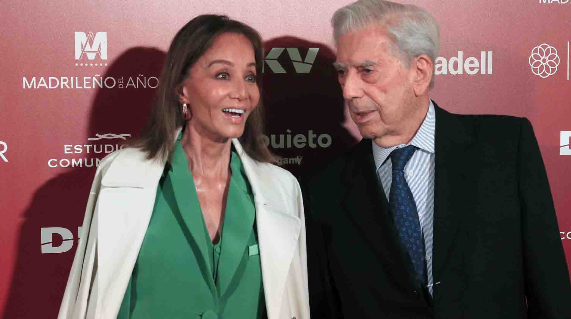 El escritor hispanoperuano Mario Vargas LLosa y la española Isabel Preysler han puesto fin a su relación sentimental, después de ocho años. Foto: EFE