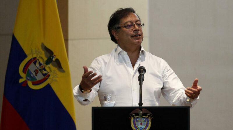 El presidente de Colombia trabaja en dos programas simultáneos para promover la convivencia en paz. Foto: EFE.