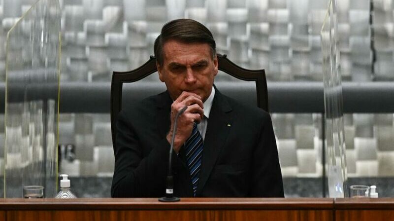 El aún presidente de Brasil otorgó indultos a agentes detenidos. Foto: EFE.