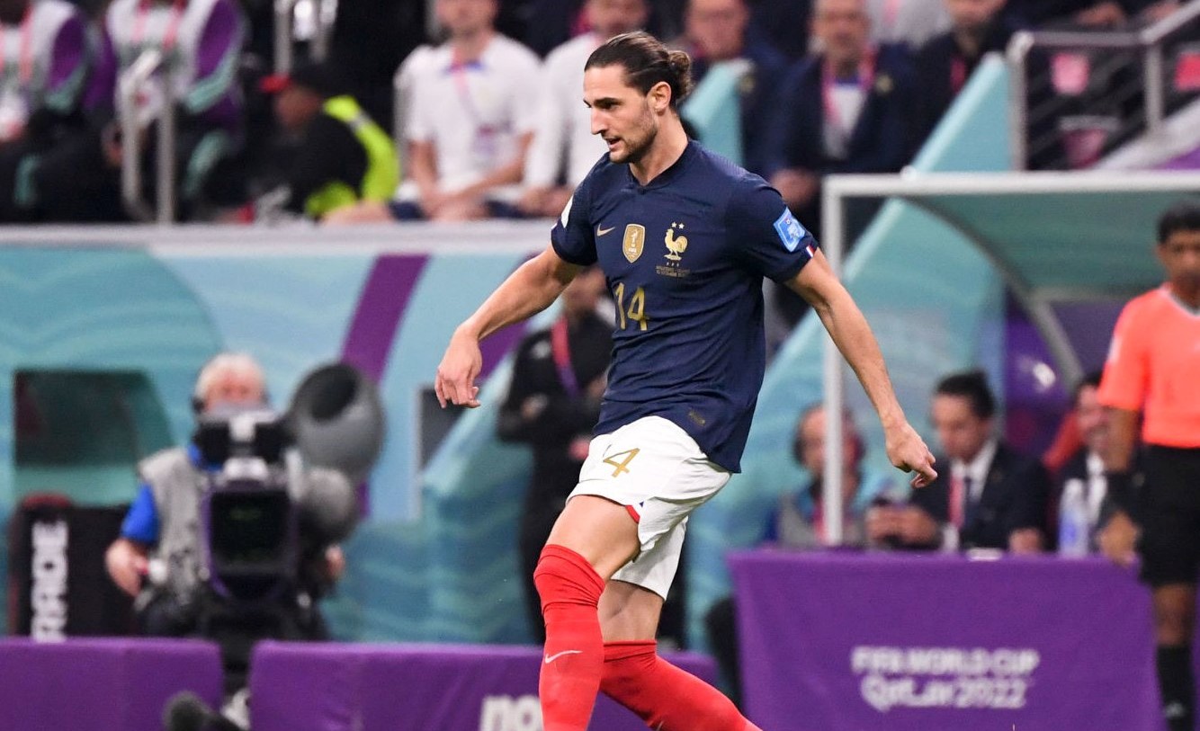 Adrien Rabiot es duda en la Selección de Francia para jugar la semifinal contra Marruecos. Foto: Twitter @equipedefrance.