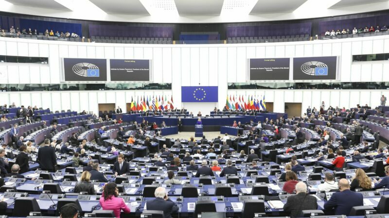 El Parlamento Europeo, compuesto por 705 diputados, es elegido por los votantes de la UE cada cinco años. Las últimas elecciones fueron en mayo de 2019. Foto: Europa Press.