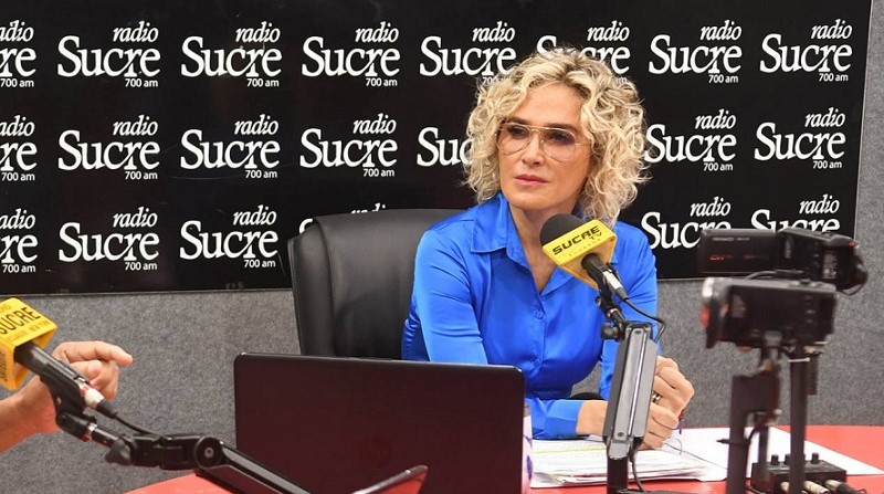 La alcaldesa de Guayaquil, Cynthia Viteri, participó este jueves 29 de diciembre en su último enlace radial del año. Foto: Cortesía Alcaldía de Guayaquil