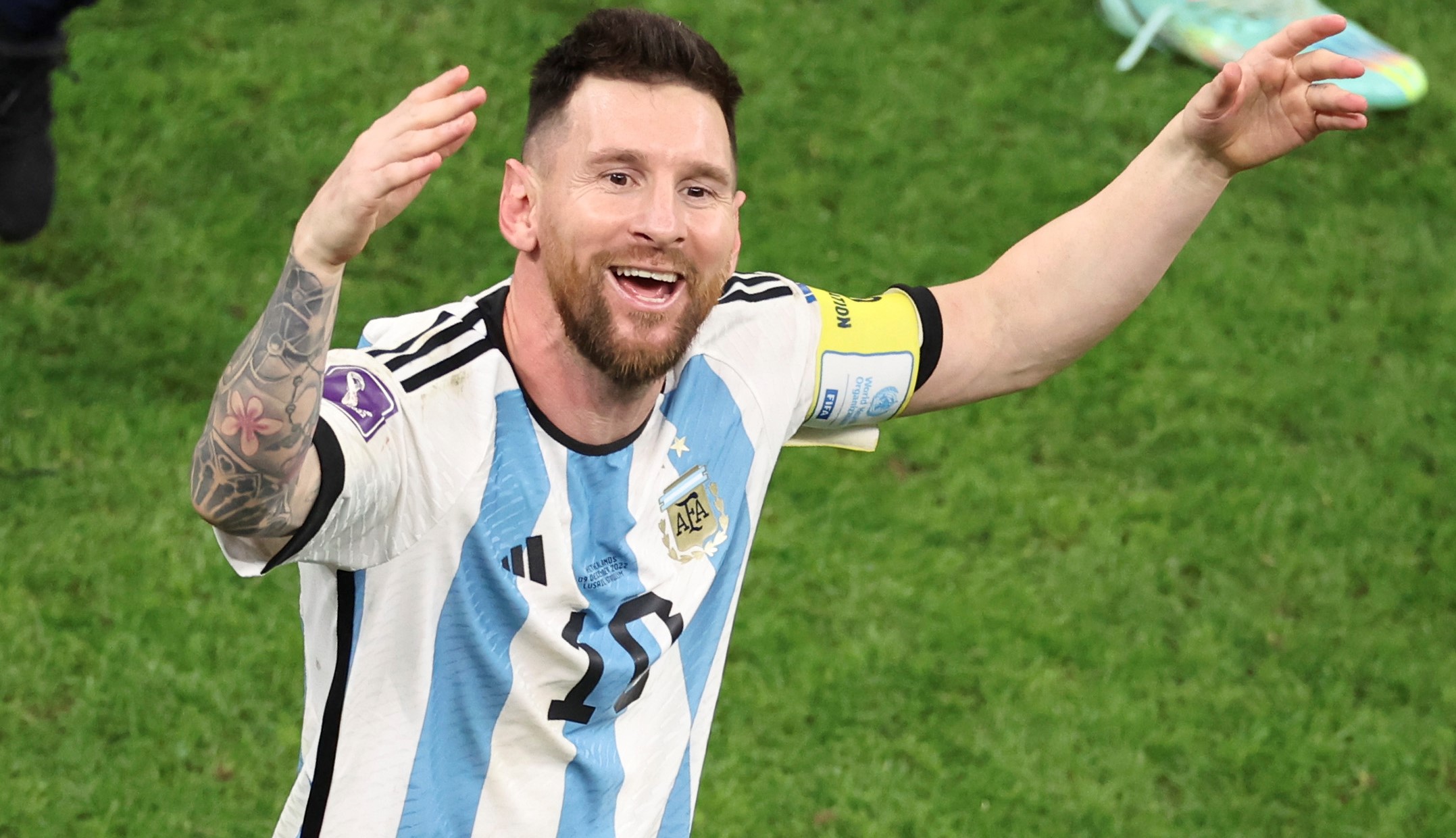 Lionel Messi se molestó con un jugador neerlandés después del partido entre Argentina y Países Bajos en el Mundial Qatar 2022. Foto: Xinhua.