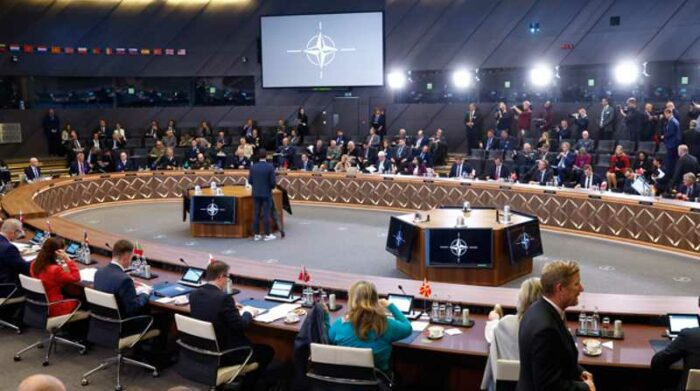Reunión del Consejo de Ministros de Defensa de la OTAN en la sede de la OTAN en Bruselas el 13 de octubre de 2022. Foto: EFE