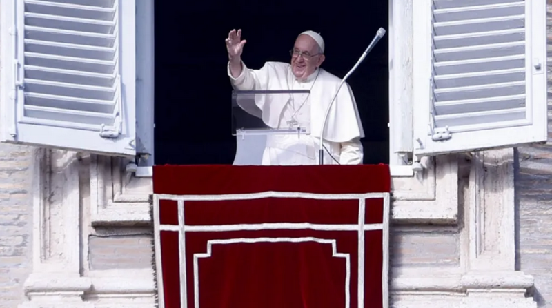 El pontífice, que ayer cumplió 86 años, se refiere también a los casos de abusos sexuales por parte de algunos religiosos. Foto: EFE