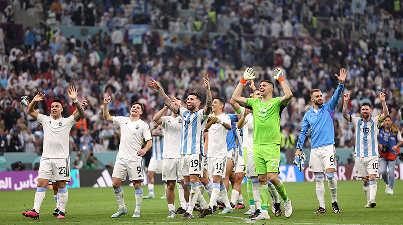 De la mano de Messi, Argentina busca su tercer título en una Copa del Mundo. Foto: Twitter @fifaworldcup_es