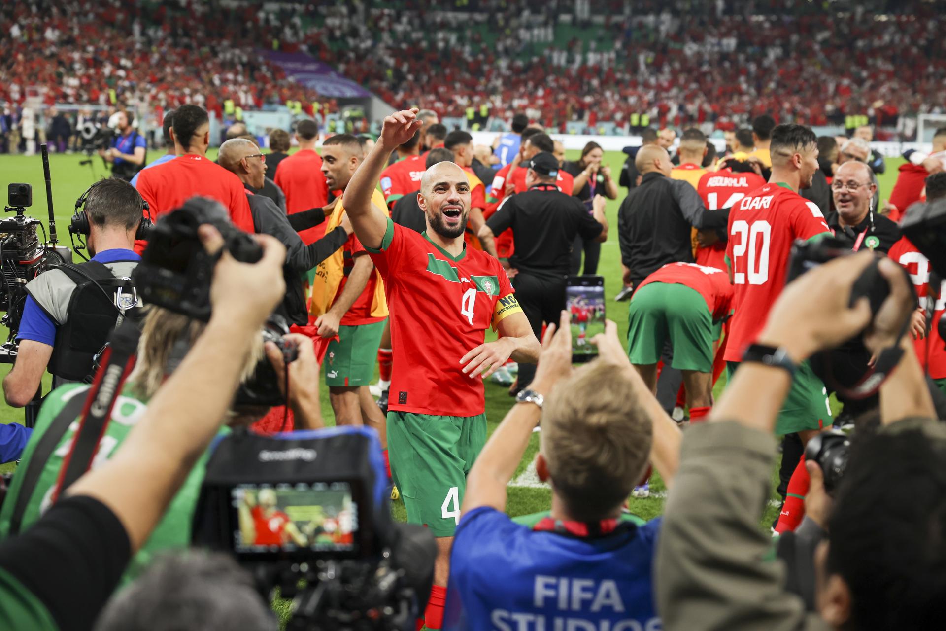 Jugadores de la Selección de Marruecos tras el triunfo sobre Portugal. Foto: Agencia EFE