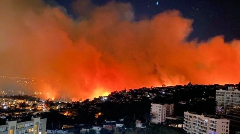Incendio en Viña del Mar, Valaparíso, Chile. Foto: Bomberos Chile